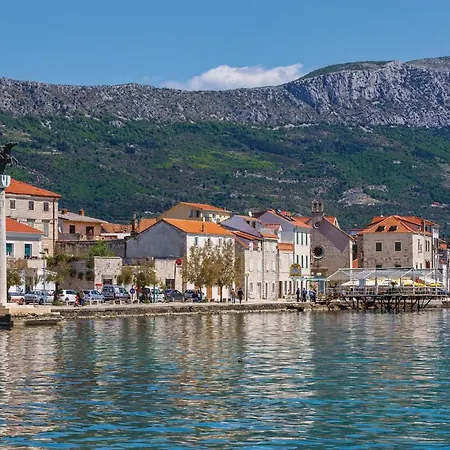Gorgeous In Kaštel Stari